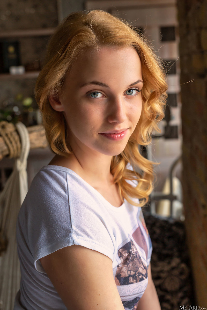 Нина, 32 года, 3 размер груди