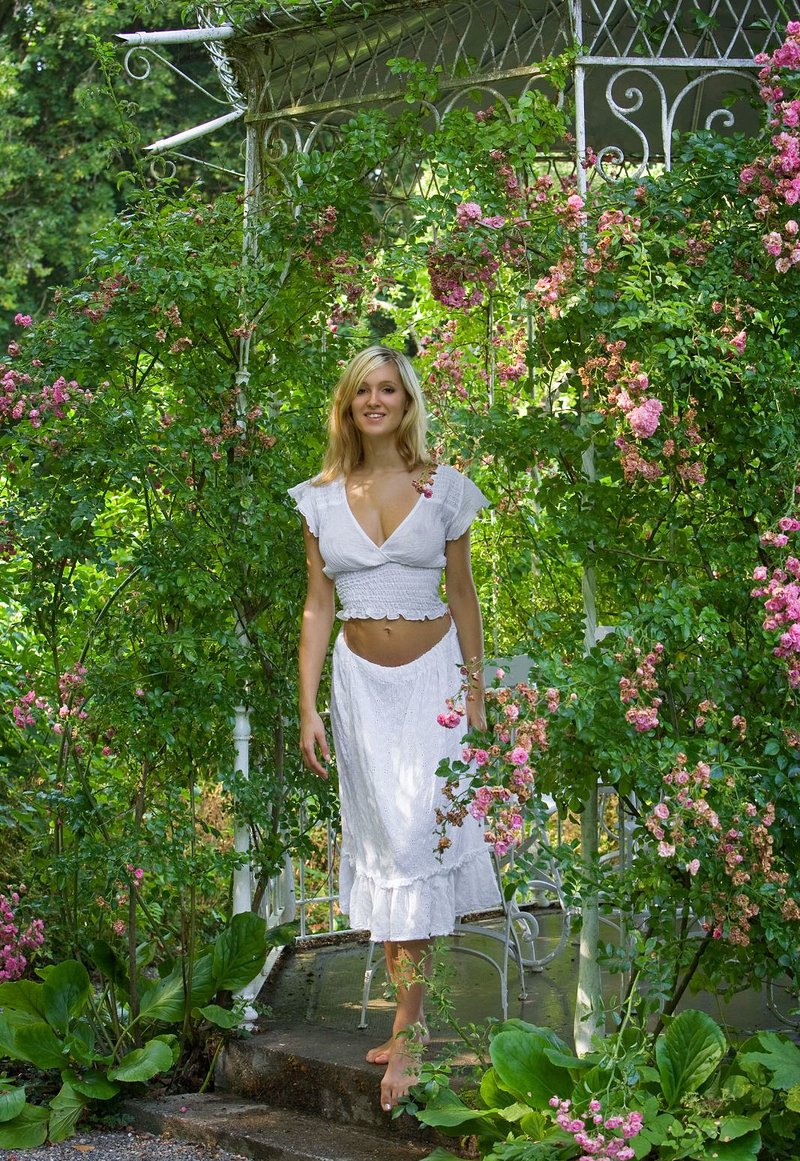 Алина, 21 год, 0 размер груди